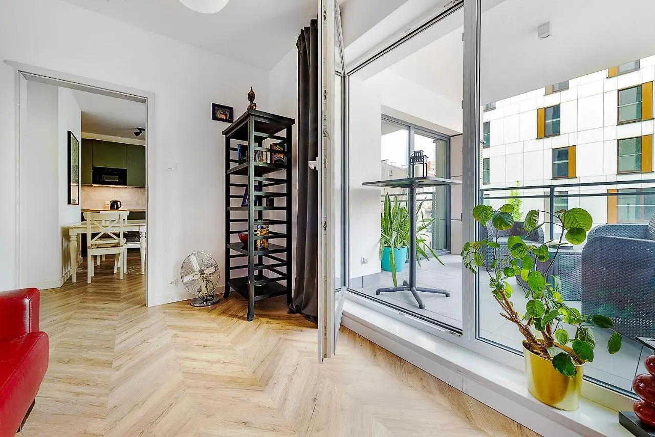 Charming Apt Close To The Center Warsaw Poland