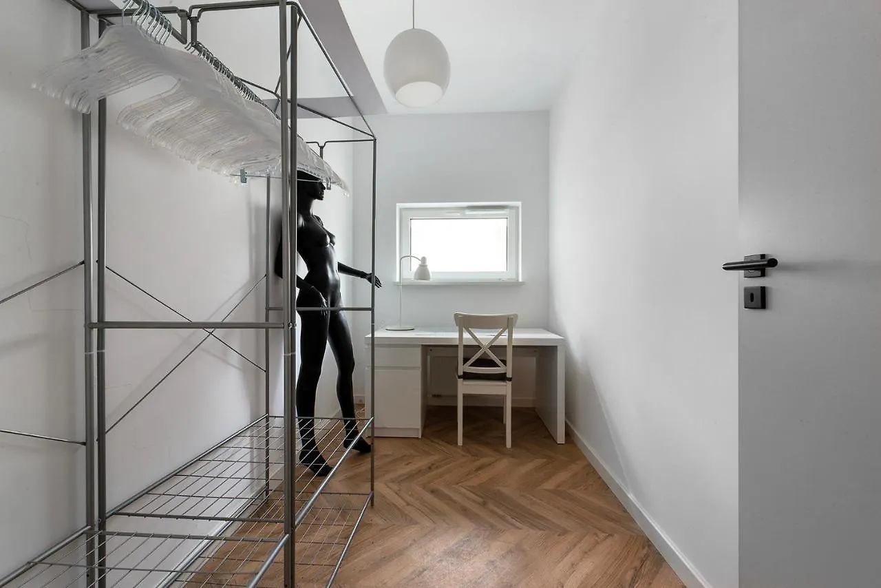 Apartment Charming Apt Close To The Center Warsaw Poland